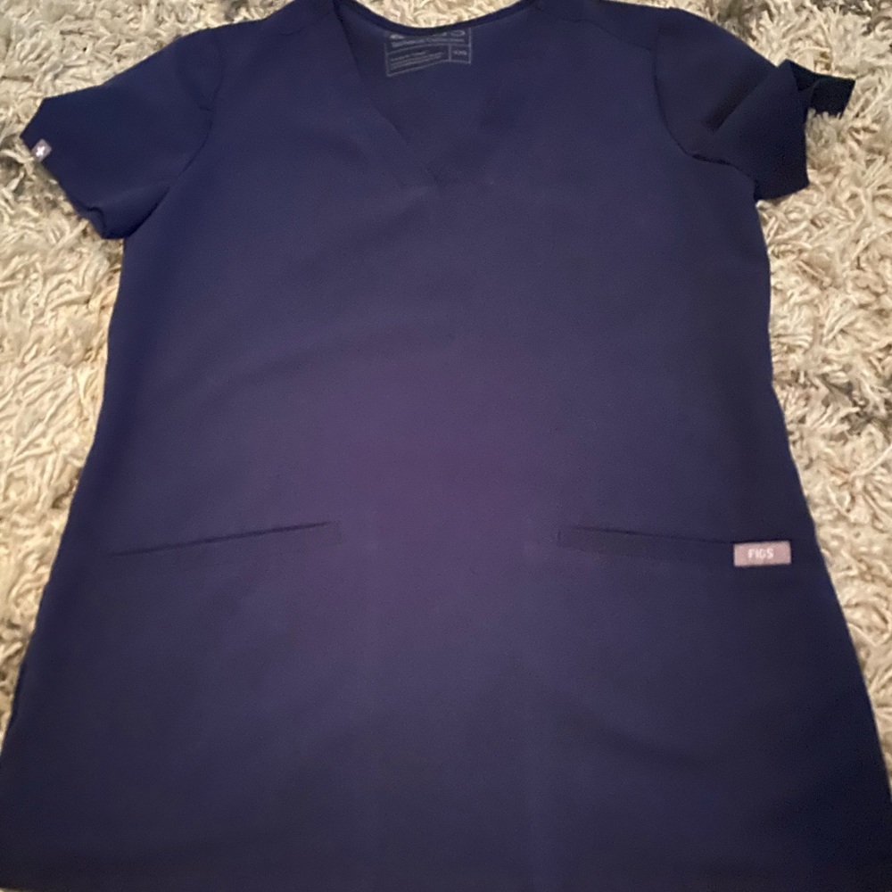 FIGS Casma top